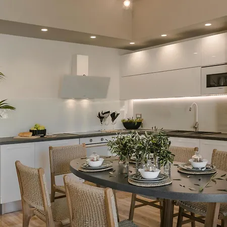 Aparktion The Grand Maistro شقة