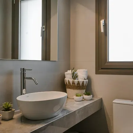 Aparktion The Grand Maistro ليكسوري